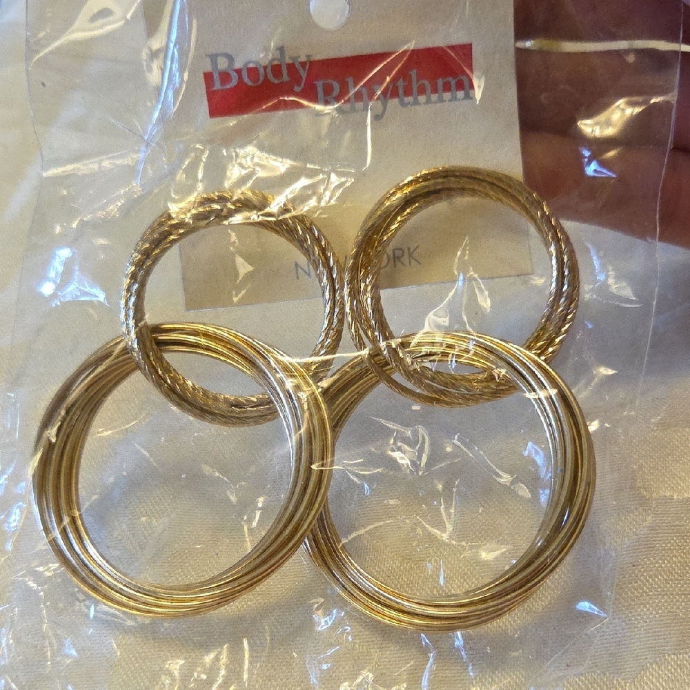 Gold Hoop Earrings Set